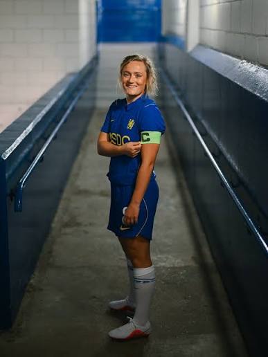 Dr Erin Cuthbert